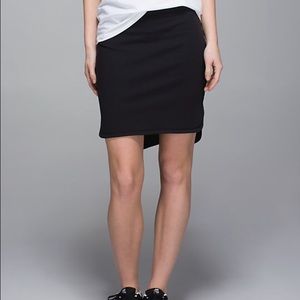 Lululemon city skirt blk sz 10